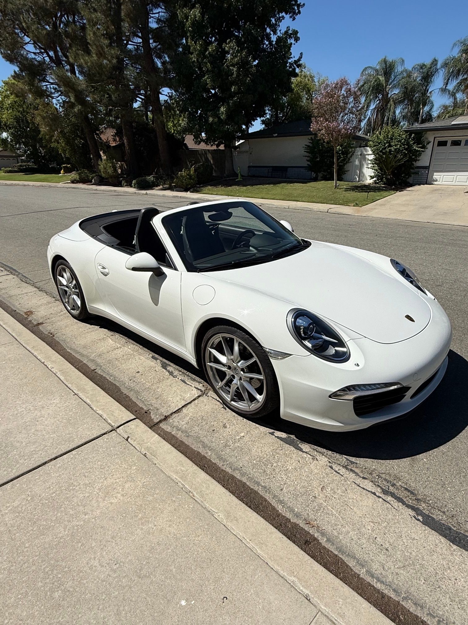 Used 2012 Porsche 911 Carrera RWD image 1