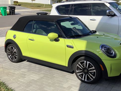 Used 2023 MINI Cooper S w/ Signature Upholstery Package image 25