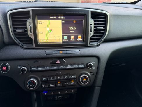 Used 2017 Kia Sportage EX w/ EX Technology Package image 11