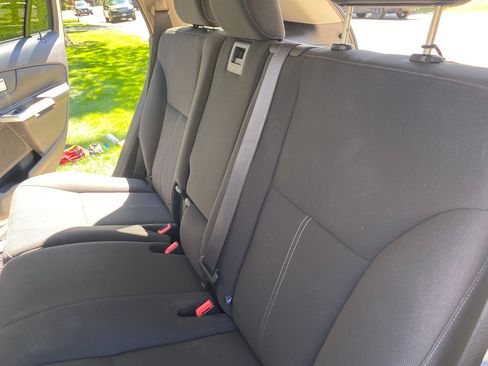 Used 2012 Ford Edge SE FWD image 16