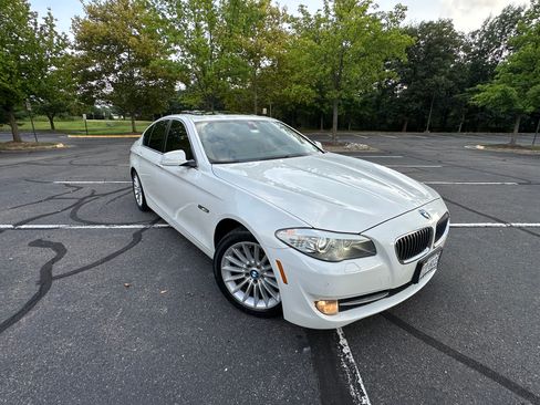 Used 2013 BMW 535i xDrive Sedan AWD/4WD image 9