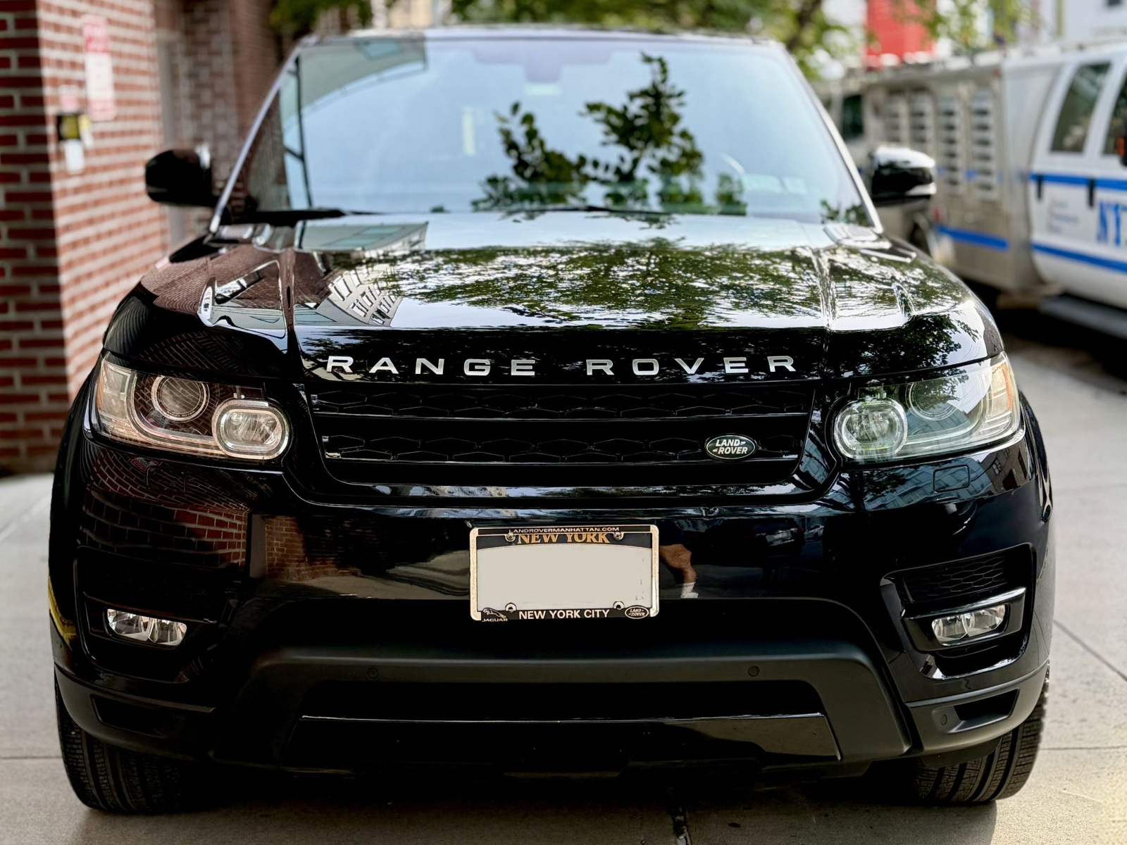 Used 2015 Land Rover Range Rover Sport Supercharged AWD/4WD image 2
