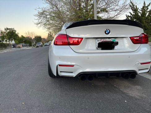 Used 2015 BMW M4 Coupe image 9