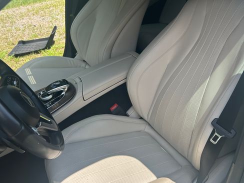 Used 2020 Mercedes-Benz E 350 Sedan w/ Premium Package image 9