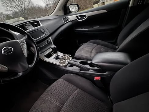 Used 2015 Nissan Sentra SV image 13