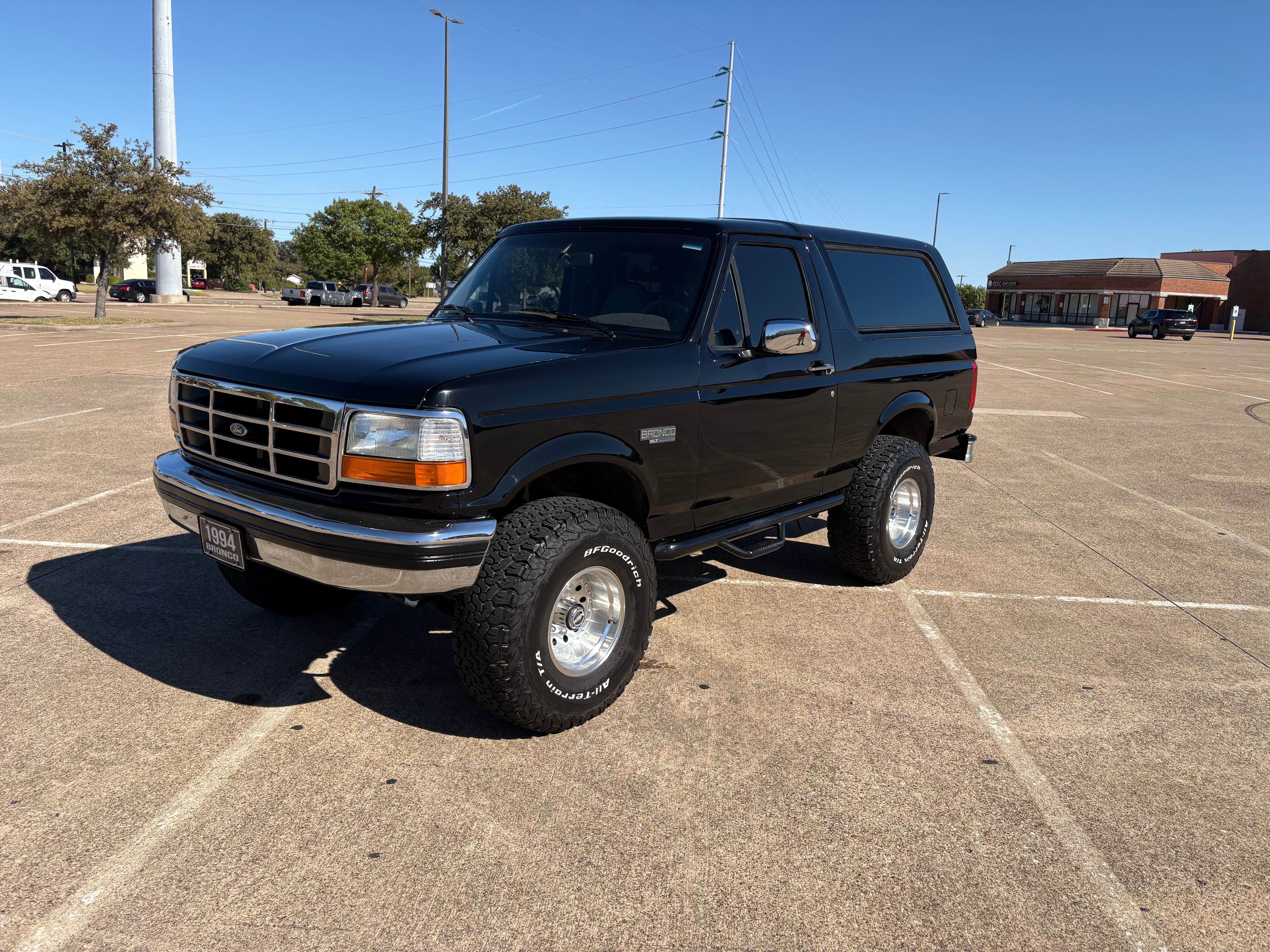 Used 1994 Ford Bronco AWD/4WD image 1