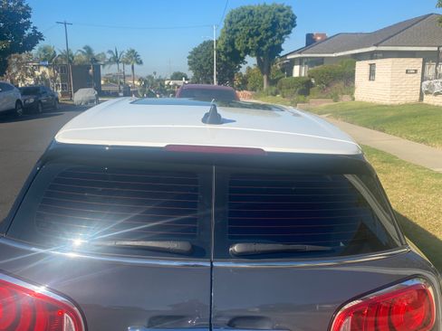 Used 2019 MINI Cooper Clubman S w/ Premium Package image 5