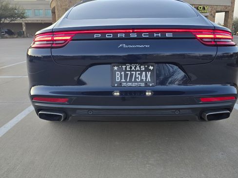 Used 2017 Porsche Panamera 4 image 18