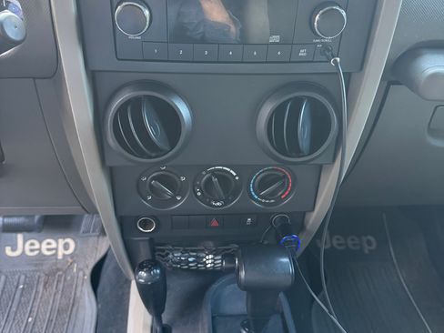 Used 2010 Jeep Wrangler Sport image 15