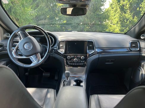 Used 2021 Jeep Grand Cherokee Overland AWD/4WD image 12