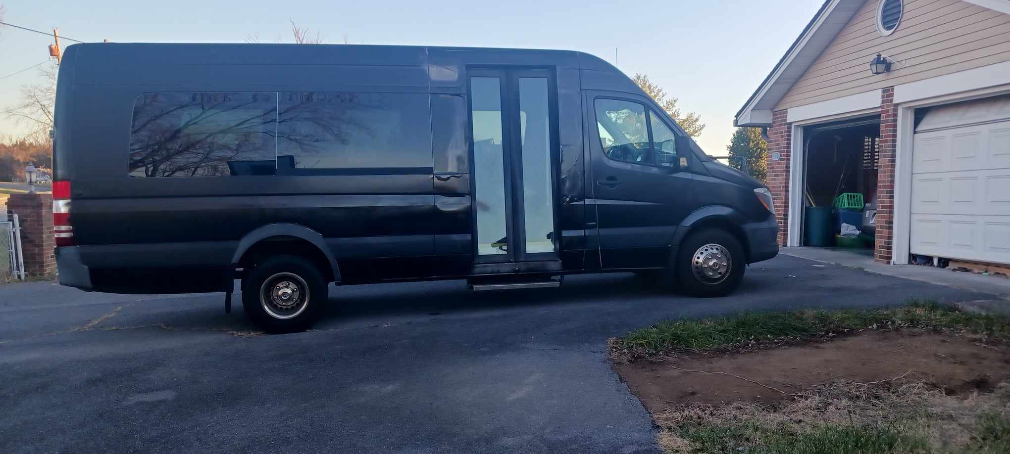 Used 2014 Mercedes-Benz Sprinter 3500 image 22