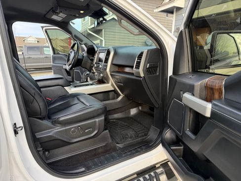 Used 2018 Ford F150 Lariat w/ Equipment Group 502A Luxury image 12