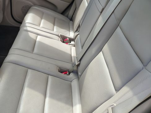 Used 2013 Jeep Grand Cherokee Overland image 6