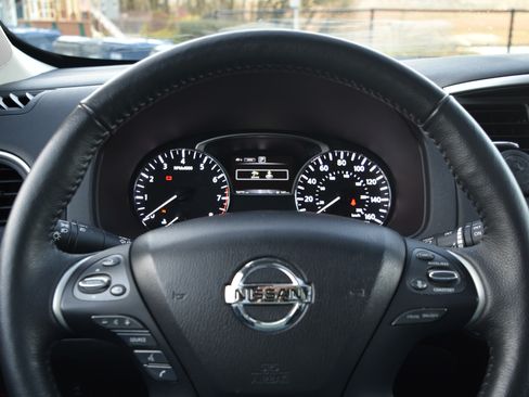 Used 2018 Nissan Pathfinder SL w/ SL Premium Package image 14