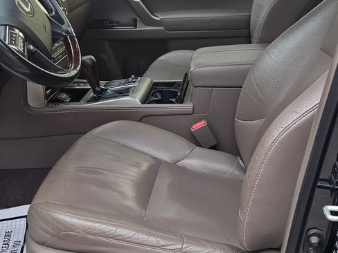 Used 2018 Lexus GX 460 Premium w/ Premium Package image 10