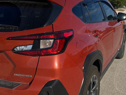 Used 2024 Subaru Crosstrek 2.0i Premium image 25