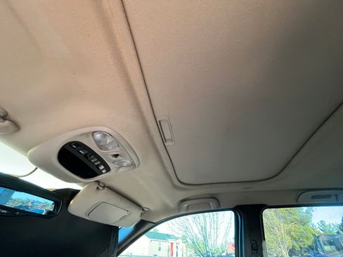 Used 2001 Jeep Grand Cherokee Limited AWD/4WD image 12