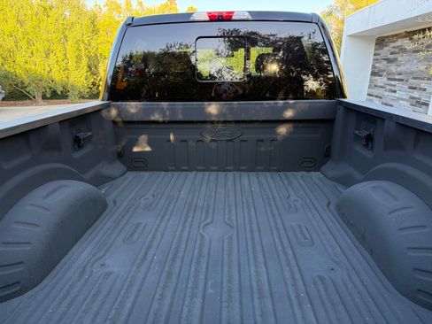 Used 2018 Ford F250 Lariat w/ Lariat Ultimate Package AWD/4WD image 10