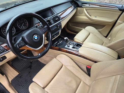 Used 2011 BMW X5 xDrive50i image 24