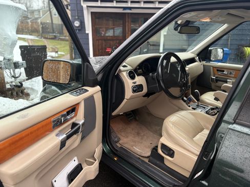 Used 2011 Land Rover LR4 HSE image 10