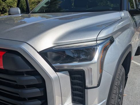 Used 2025 Toyota Tundra SR5 AWD/4WD image 13