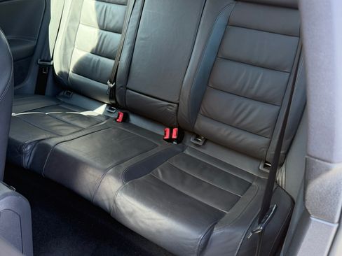 Used 2008 Volkswagen R32 image 9