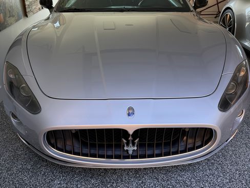 Used 2010 Maserati GranTurismo Convertible RWD image 11
