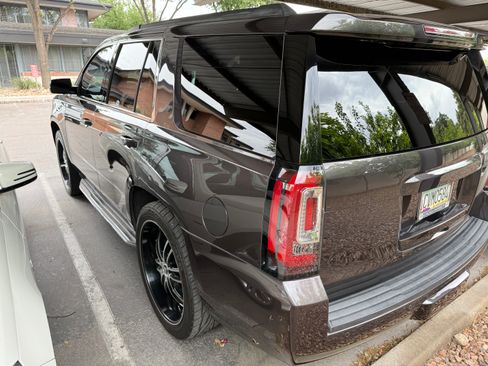 Used 2015 GMC Yukon SLT image 12