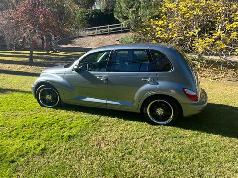 Used 2008 Chrysler PT Cruiser image 4