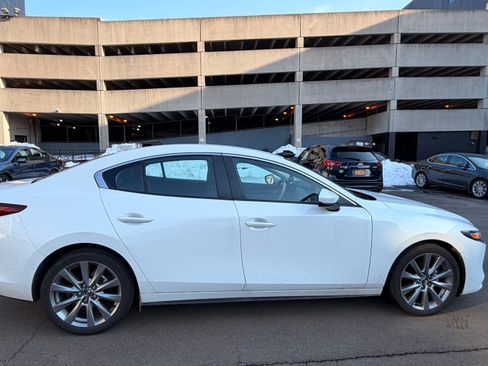Used 2023 MAZDA MAZDA3 s image 8