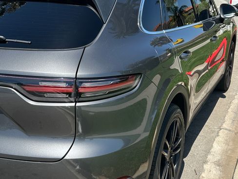 Used 2020 Porsche Cayenne AWD/4WD image 10