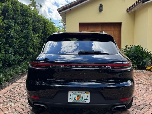 Used 2020 Porsche Macan AWD/4WD image 4