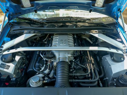 Used 2009 Aston Martin V8 Vantage Coupe RWD image 12