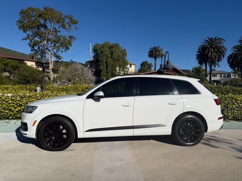 Used 2018 Audi Q7 3.0T Premium Plus w/ Premium Plus Package image 1