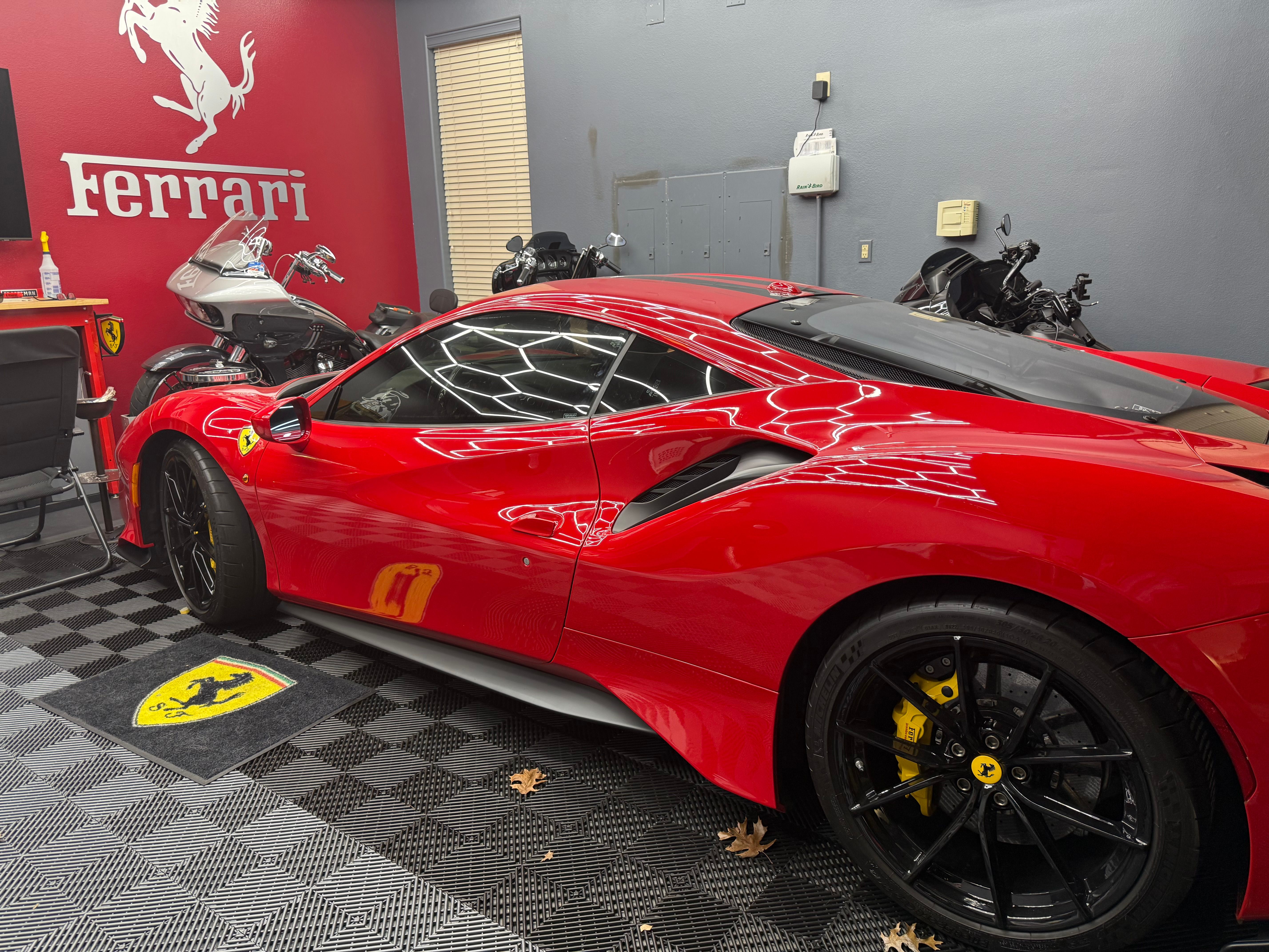 Used 2020 Ferrari 488 Pista Coupe RWD image 23