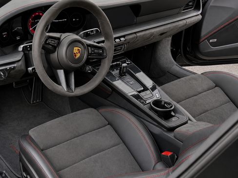 Used 2022 Porsche 911 Carrera GTS image 6