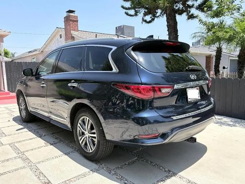 Used 2020 INFINITI QX60 Luxe w/ Essential Package FWD image 6