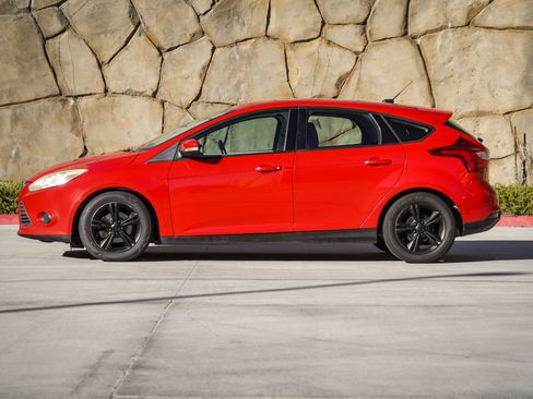 Used 2013 Ford Focus SE image 5