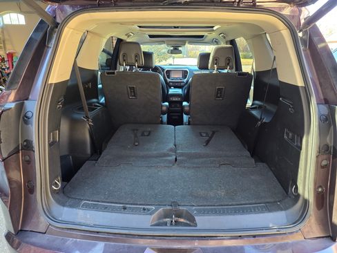 Used 2018 GMC Acadia Denali w/ Technology Package image 17