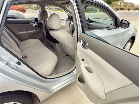 Used 2013 Nissan Sentra SV image 10