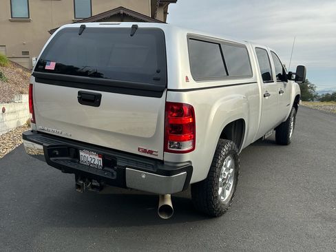 Used 2012 GMC Sierra 2500 SLE w/ SLE Preferred Package image 5