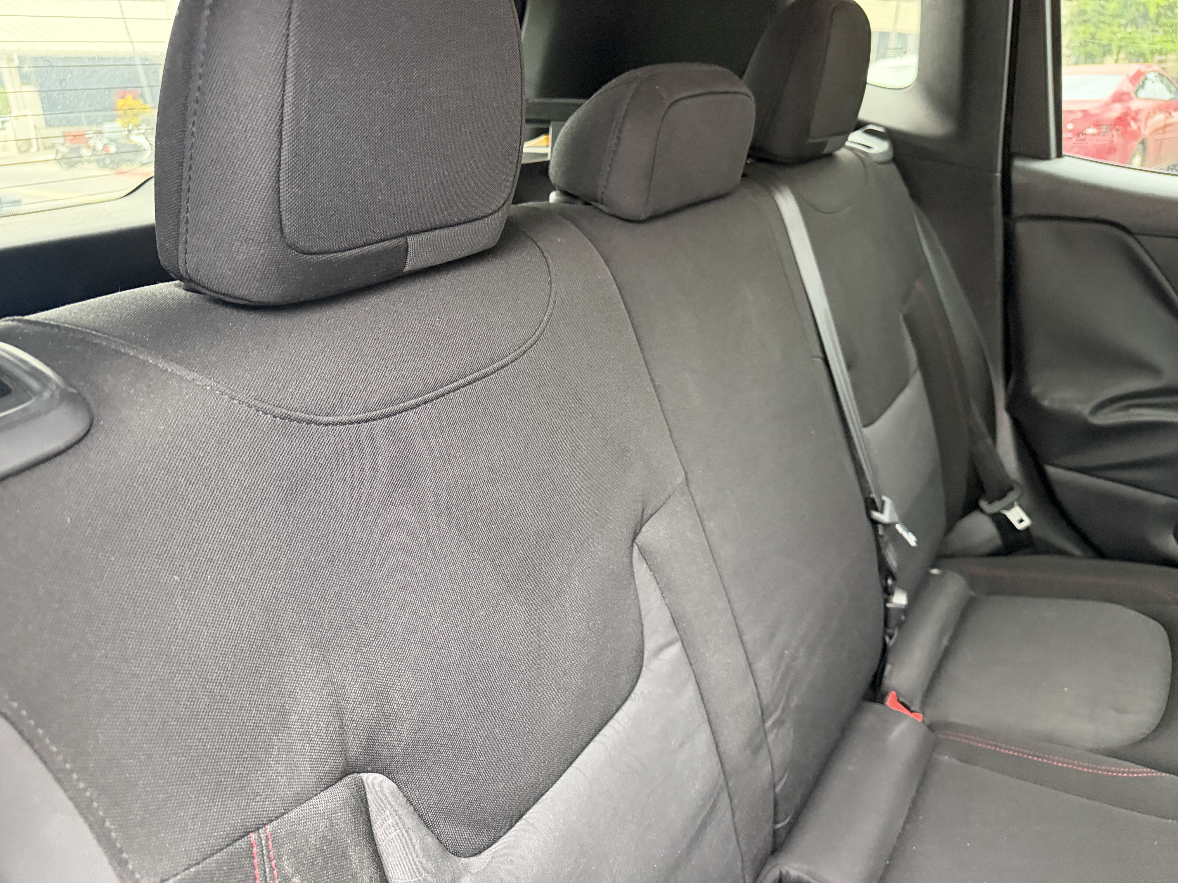 Used 2017 Jeep Renegade Trailhawk AWD/4WD image 21