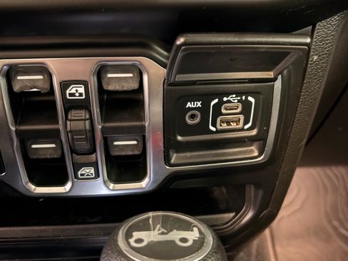 Used 2020 Jeep Wrangler Unlimited Sport S image 5