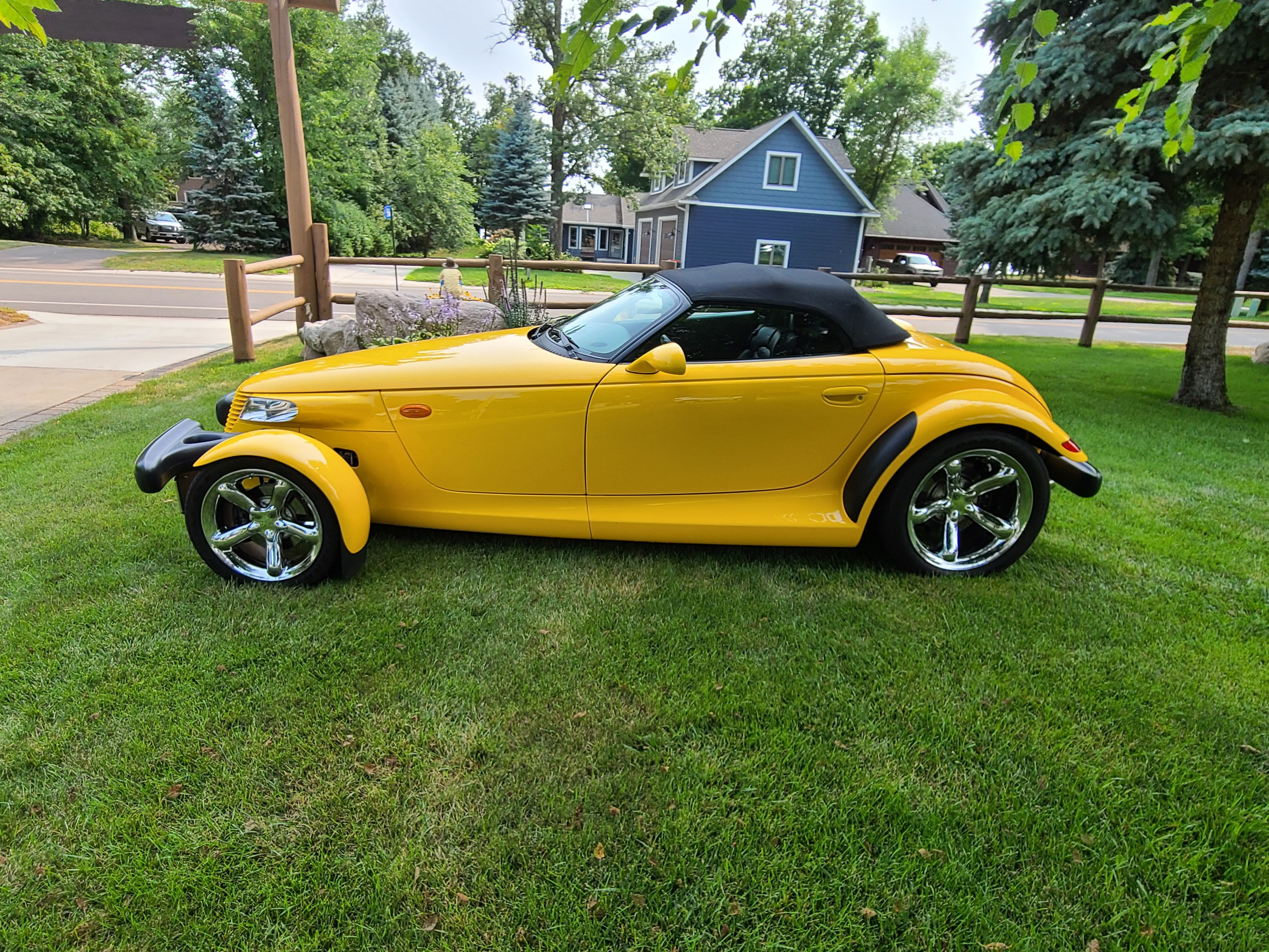 Used 2000 Plymouth Prowler RWD image 2