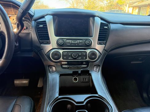 Used 2015 Chevrolet Tahoe LT image 13