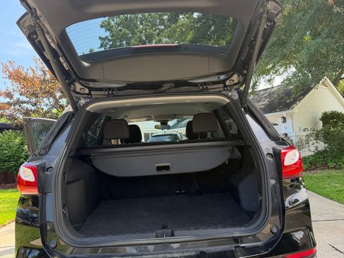 Used 2021 Chevrolet Equinox LT AWD/4WD image 6