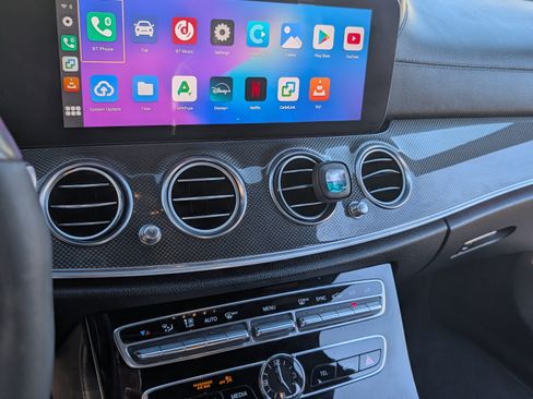 Used 2017 Mercedes-Benz E 43 AMG 4MATIC Sedan w/ Premium 2 Package image 17