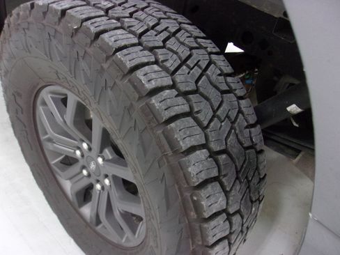 Used 2023 Ford F150 Tremor w/ Trailer Tow Package AWD/4WD image 9