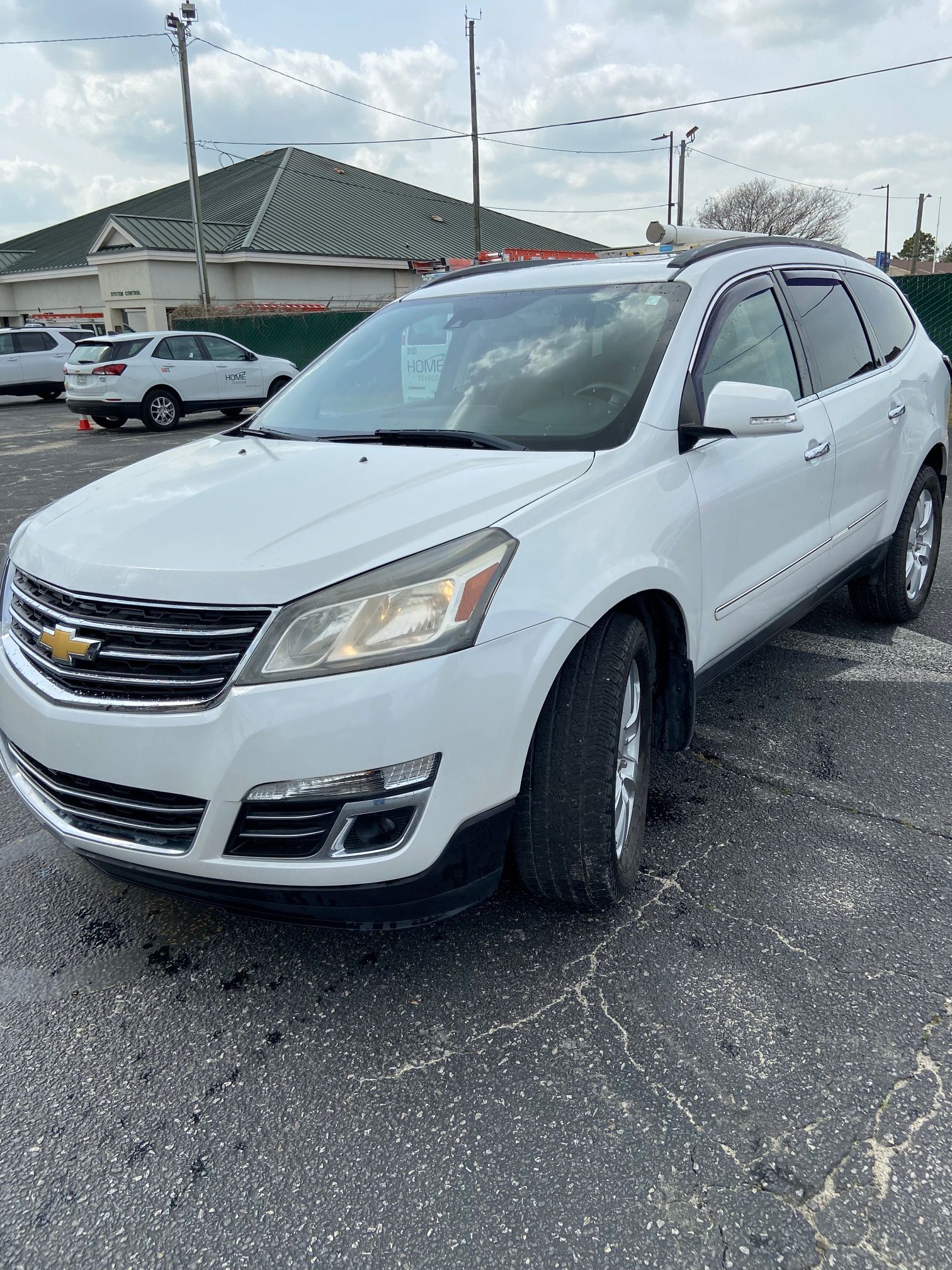 Used 2016 Chevrolet Traverse LTZ FWD image 2