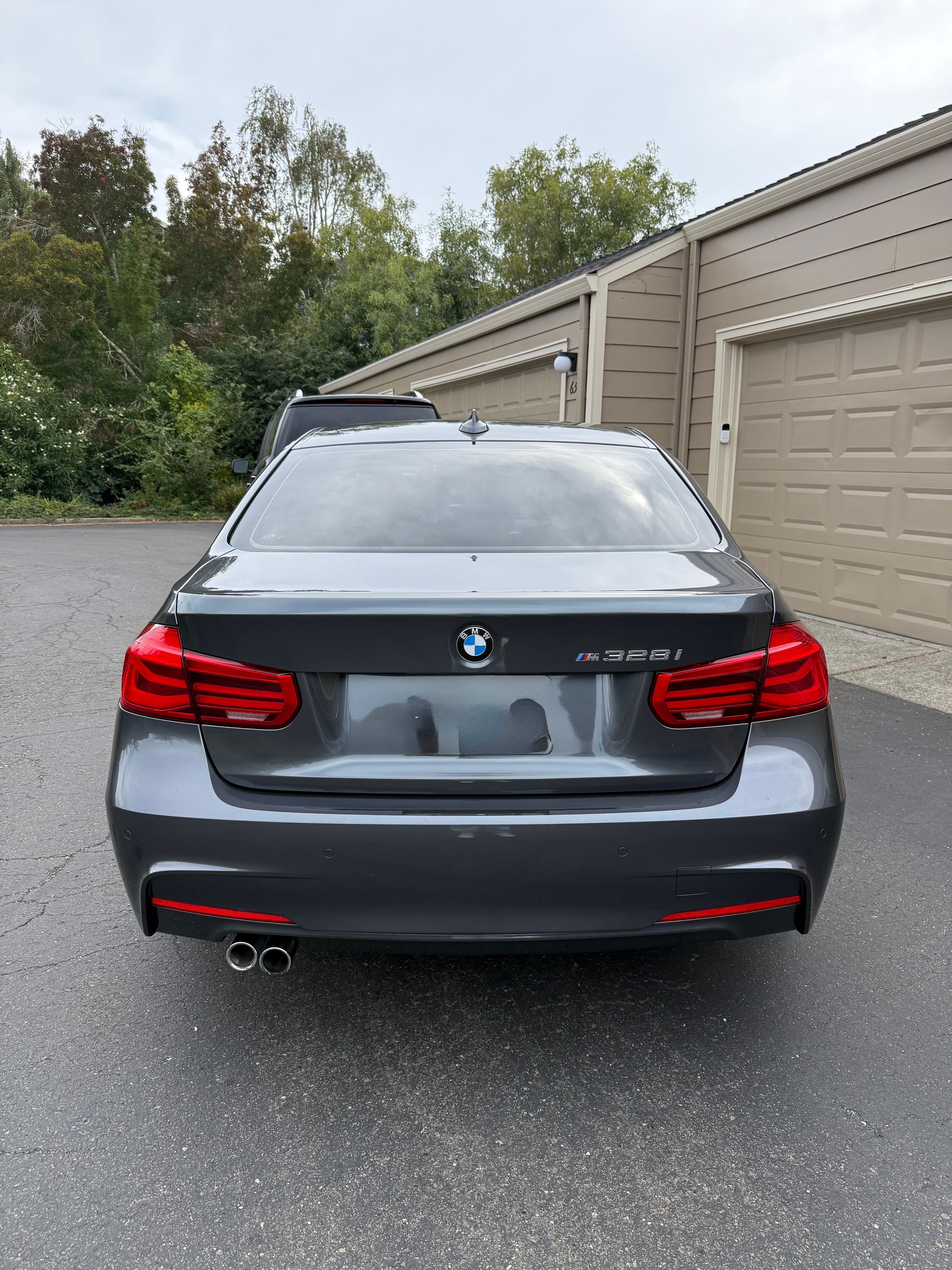 Used 2016 BMW 328i Sedan RWD image 5
